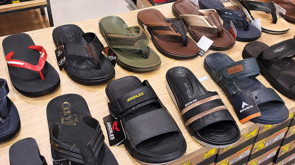 Sandal Murah Bukan Berarti Asal Murah, Ini Merek dan Bahan yang Perlu Diketahui