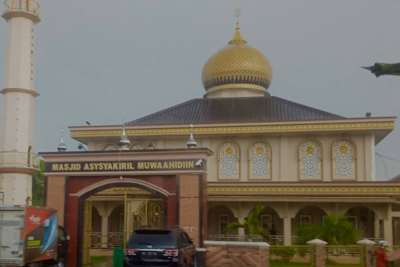Mengenal Lebih Dekat Masjid Asysyakiril Muwaahidiin: Simbol Keberagaman dan Persatuan Antar Umat Beragama
