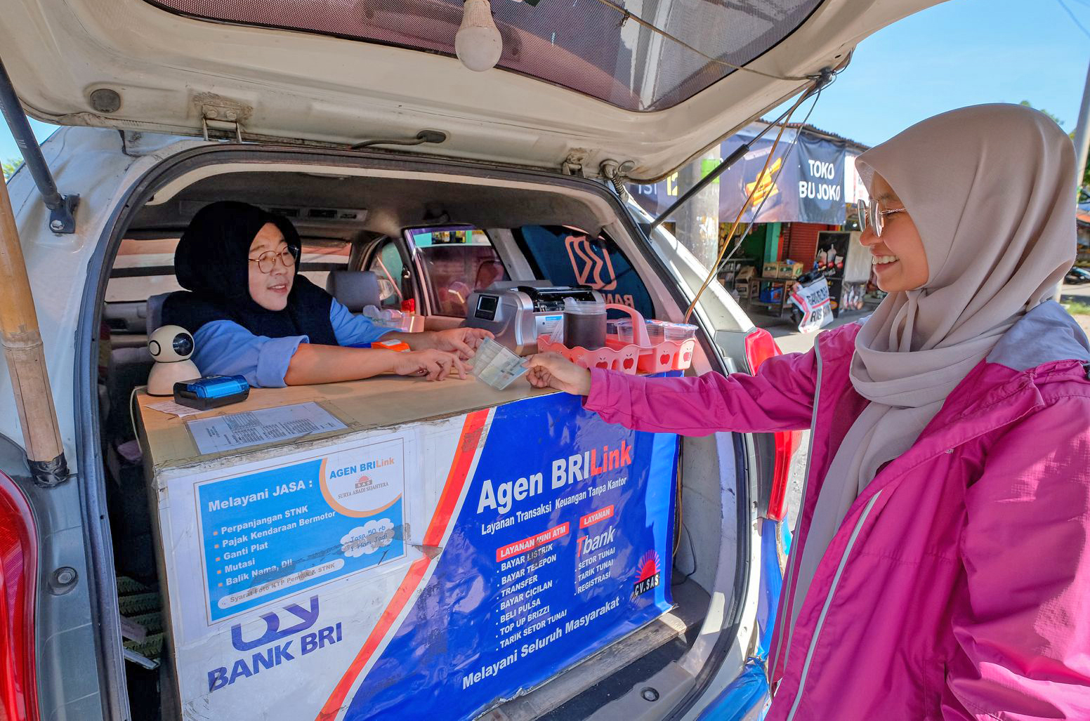 Kurangi Jumlah Kantor, BRI Perluas Inklusi Keuangan melalui AgenBRILink