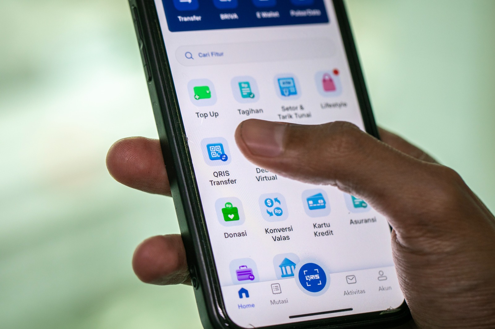 Praktis dan Aman, BRImo Hadirkan Kemudahan Transfer dengan Fitur QRIS