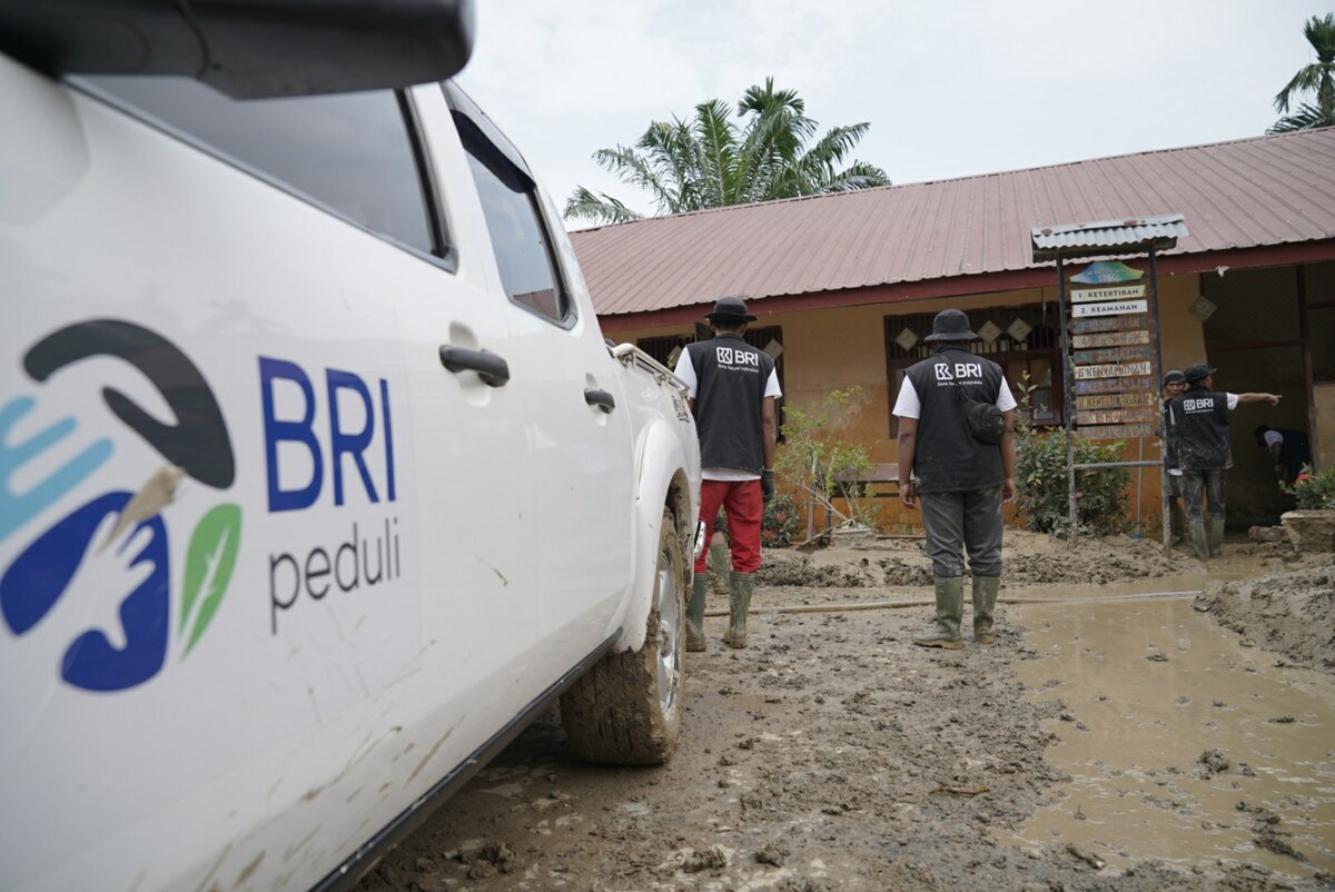 Dukung Pemulihan Pascabencana, Relawan BRI Peduli Terjun Langsung “Bersih-bersih Sekolah” di Aceh Tamiang
