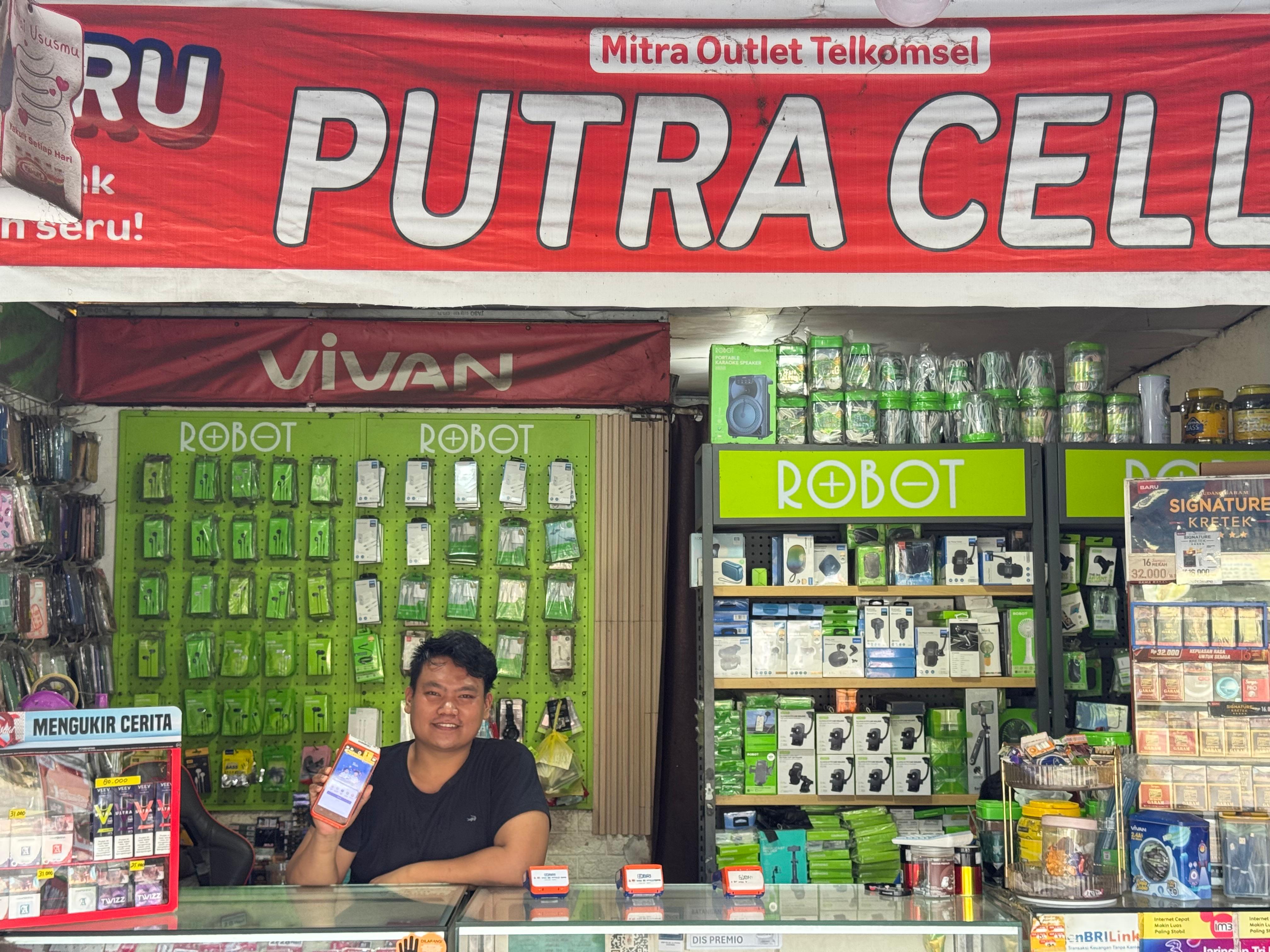 Punya Banyak Cabang, AgenBRILink Milik Pemuda Asal Lahat Ini Buka Lapangan Pekerjaan Untuk Warga Sekitar