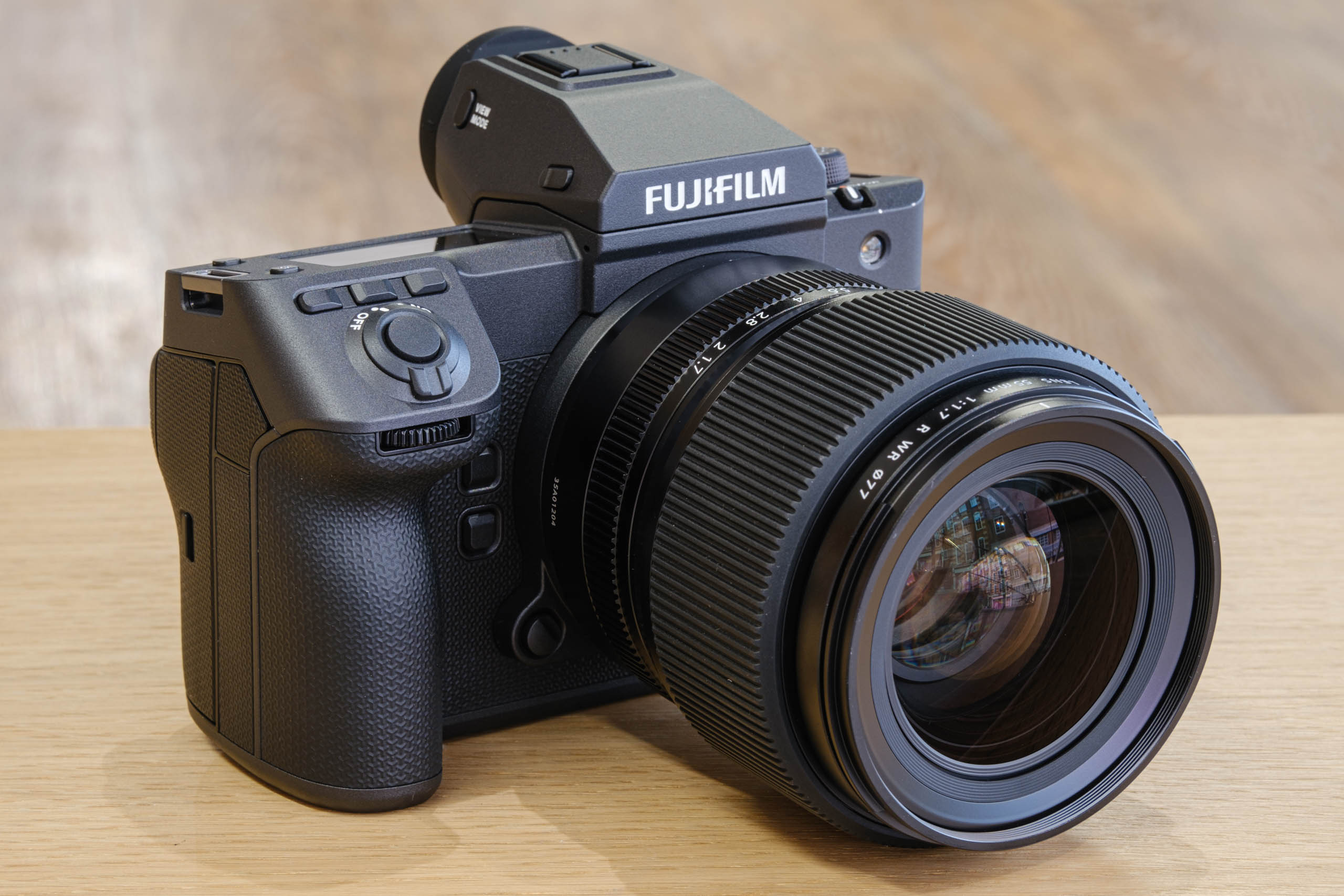 Kamera FUJIFILM GFX-100 II Seharga Daihatsu Sigra! Bisa Membuat Amatir menjadi Fotografer Profesional 