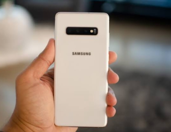 Review Samsung Galaxy S10 Plus: Performa Superior Berkat Chipset Exynos 9820