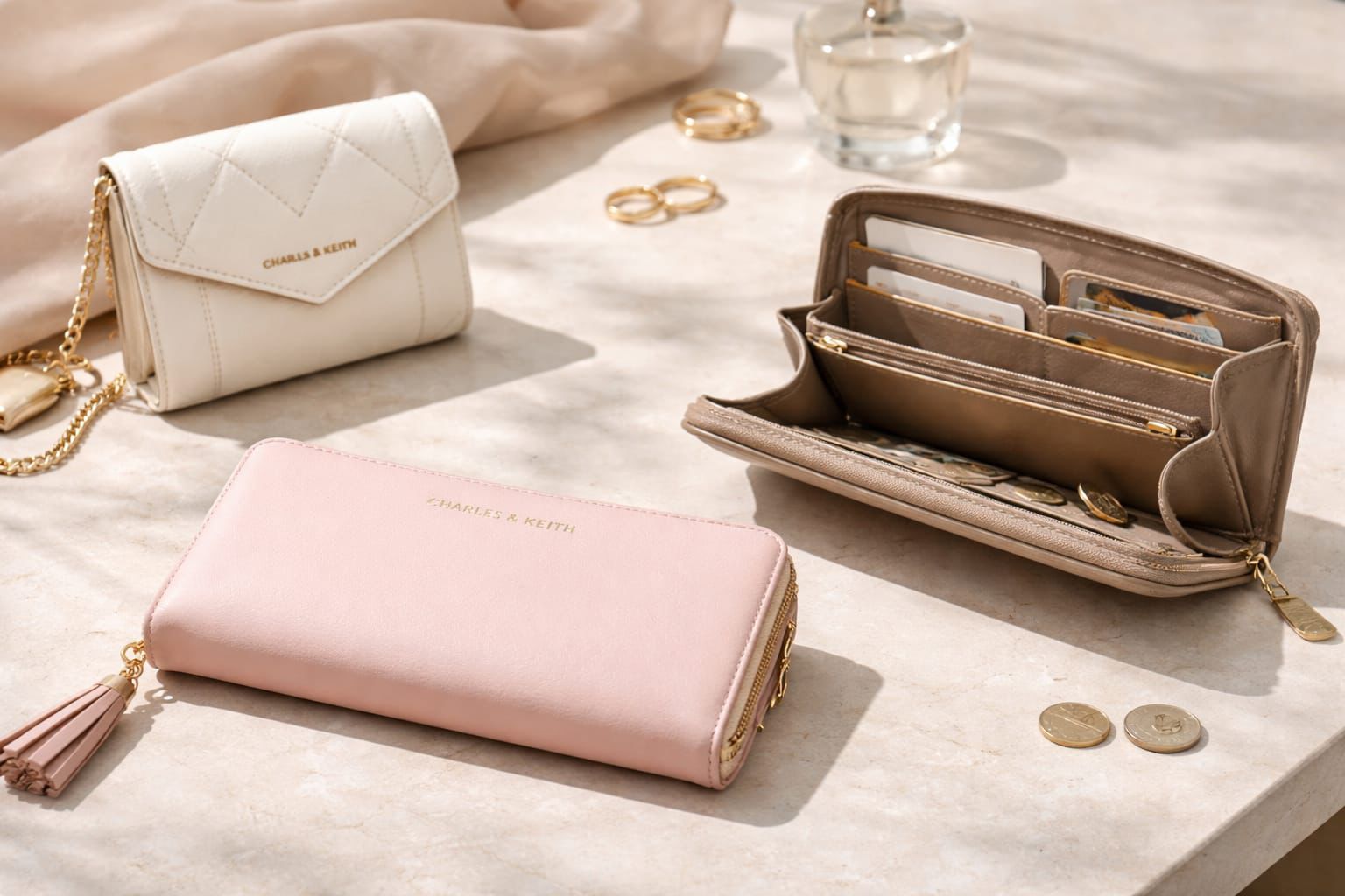 Estetik Tapi Fungsional, Dompet Charles & Keith Cocok Buat Ngampus, Ngopi, Sampai Kerja