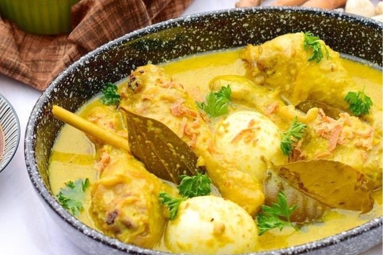 Resep Opor Ayam: Merayakan Hari Raya Idul Fitri dengan Hidangan Lezat dan Bergizi