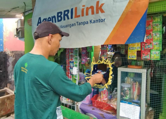 Pahlawan Inklusi Keuangan, AgenBRILink Hadirkan Layanan Perbankan di Tengah Kebun Kelapa Sawit