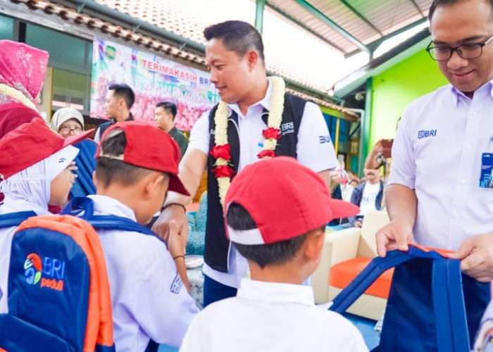 Dukung Pendidikan Indonesia, BRI Salurkan Beasiswa dan Renovasi Sekolah di Daerah 3T