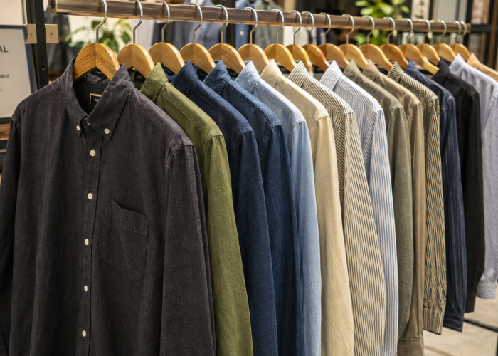 Mau Tampil Rapi Tanpa Boros? Cek Kemeja Casual Murah Berikut