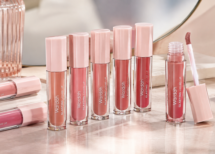 Ingin Tampil dengan Glass Lips? Kenali Wardah Glasting Liquid Lip