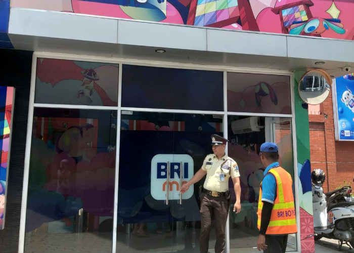 Nasabah BRI Rasakan Praktisnya Menarik Tunai dan Bayar Tagihan di ATM