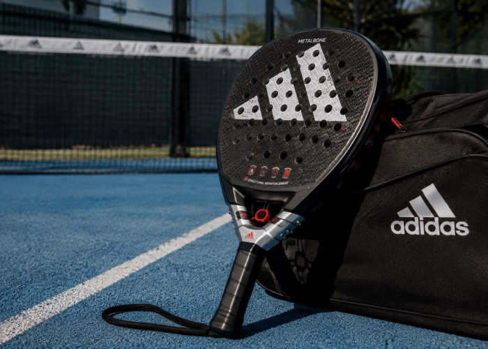Raket Padel Adidas Makin Dilirik Anak Muda, Ini Harga dan Spesifikasinya