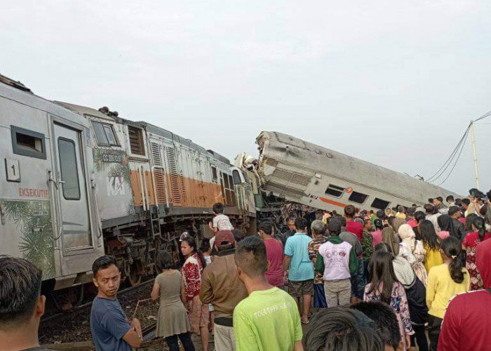 Adu Banteng! Terungkap Kronologi Awal Kecelakaan Kereta Api Turangga vs Kereta Lokal Bandung Raya
