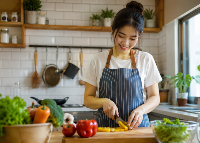Kalau Kamu Lebih Suka Masak daripada Pesan Online, Mungkin Kamu Punya Sifat Ini