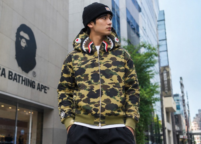 Jaket BAPE Original Jadi Incaran Pecinta Streetwear