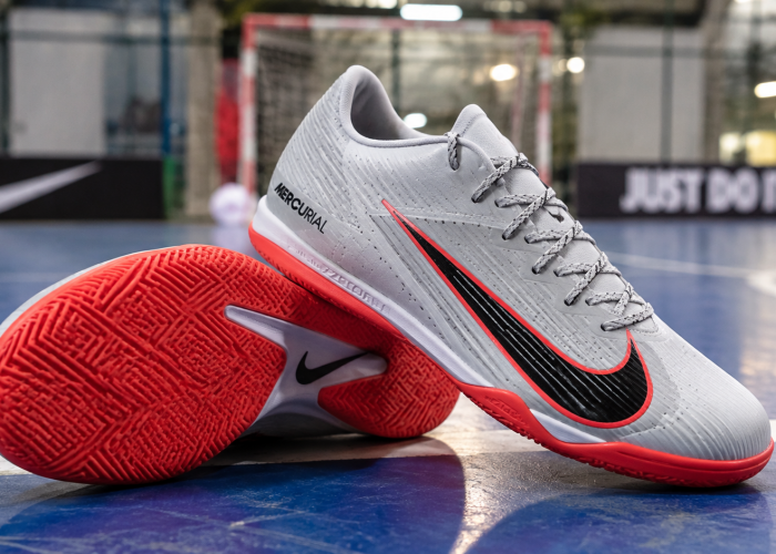 Sepatu Futsal Nike 2026: Cek Harga, Spesifikasi, Kelebihan dan Kekurangannya