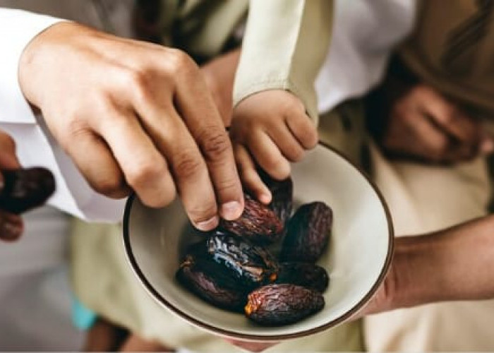 WOW Ternyata Makan Kurma, Kunci Kesehatan dan Keberkahan di Bulan Suci Ramadan! Simak Penjelasannya