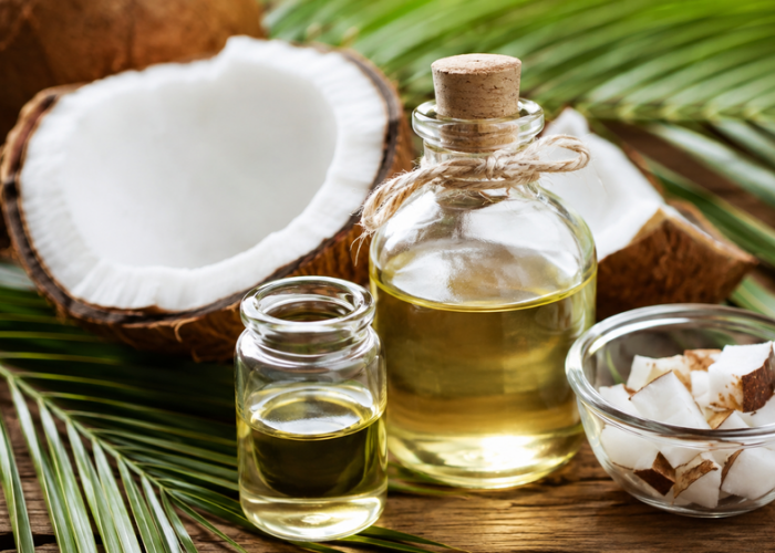 Tak Perlu Mahal, Minyak Kelapa Punya 4 Manfaat Luar Biasa untuk Rambut