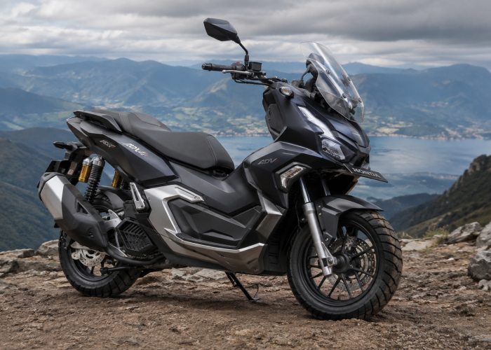 Harga Rp38 Jutaan, Honda ADV 160 Tawarkan Mesin Bertenaga dan Ground Clearance Tinggi