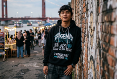 Gaya Santai Anti-Mainstream: Alasan Hoodie Skena Jadi Sensasi Streetwear Baru