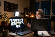 Kantong Mata dan Redup Kalah, Lampu LED Portable Ini Bikin Aura Zoom Anda Menyala!