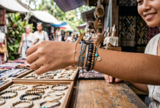 Kilau Gelang Manik Kembali Menjajah Panggung Fashion Dunia, Siap-Siap Bongkar Lemari: