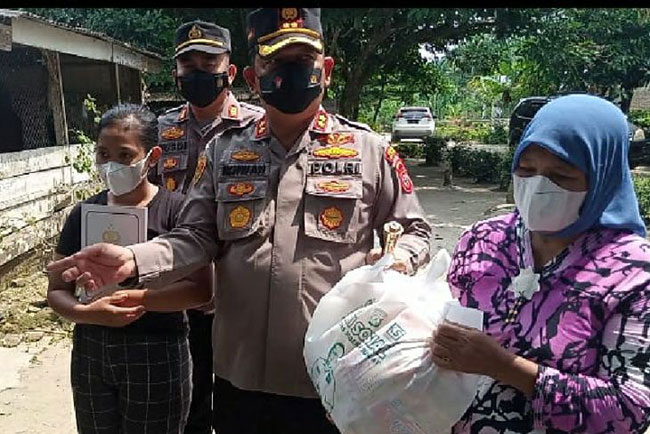 Ibunya ODGJ, Amel Dibantu Kapolres Lanjutkan Sekolah
