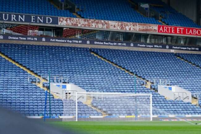 Stadion Ewood Park Markas Klub Blackburn Rovers Gelar Kembali Salat Idul Adha