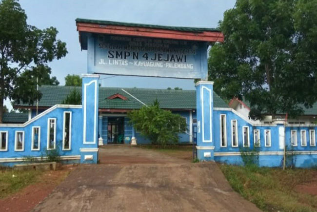 Hari Ini SMP Negeri 4 Jejawi Belajar Tatap Muka