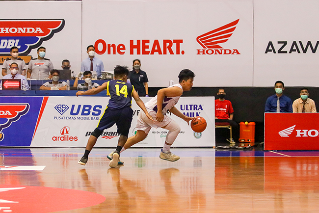 Walikota Gibran Puji Prokes Honda DBL Seri Jateng di Solo