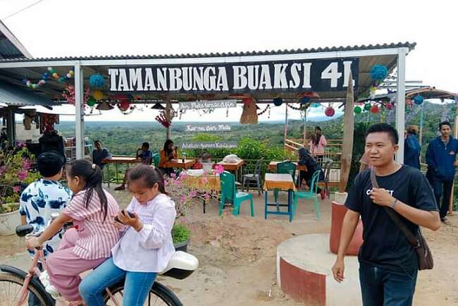 Taman Buaksi Makin Ramai dan Pengunjung Bisa Karaoke