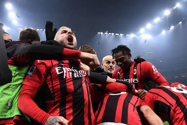 Hanya Tiga Menit, Milan Berbalik Menang Kontra Inter