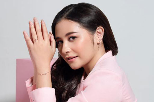 Prilly Latuconsina Soroti Kinerja Wasit, Tajam Banget!