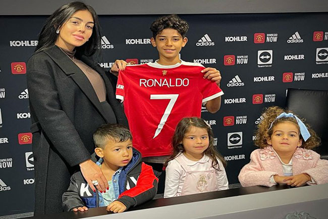 Cristiano Ronaldo Jr Gabung MU