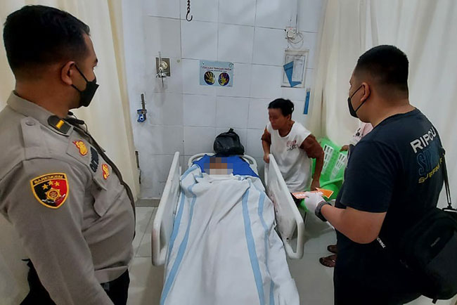 Cemburu, Yohana Ditusuk Kekasih di Depan Teman Prianya