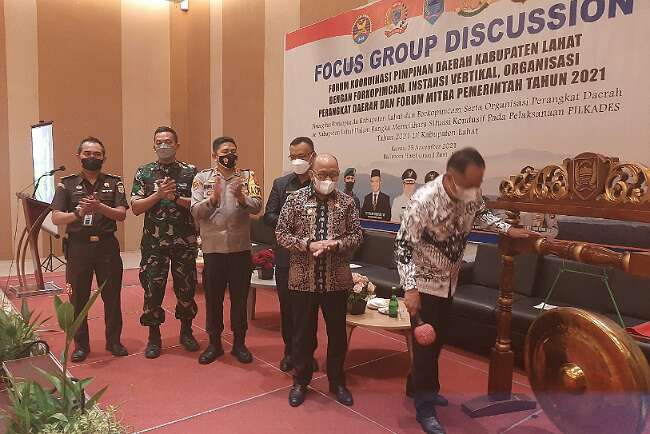 Bupati Lahat Tegaskan Tidak Pernah Menyuruh Calon Kades Patungan