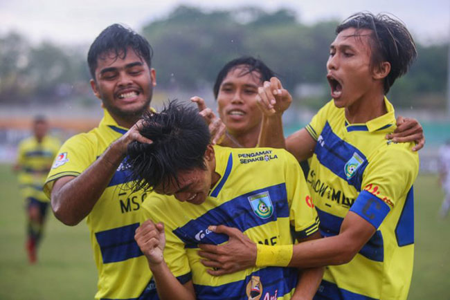 Bantai Surabaya Muda 5-0, Gresik United Lolos ke Babak 32 Besar