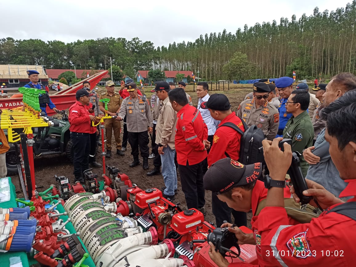 Lalai Atasi Kebakaran Hutan dan Lahan, Presiden : Janji Saya Ganti Pangdam dan Kapolda Masih Berlaku