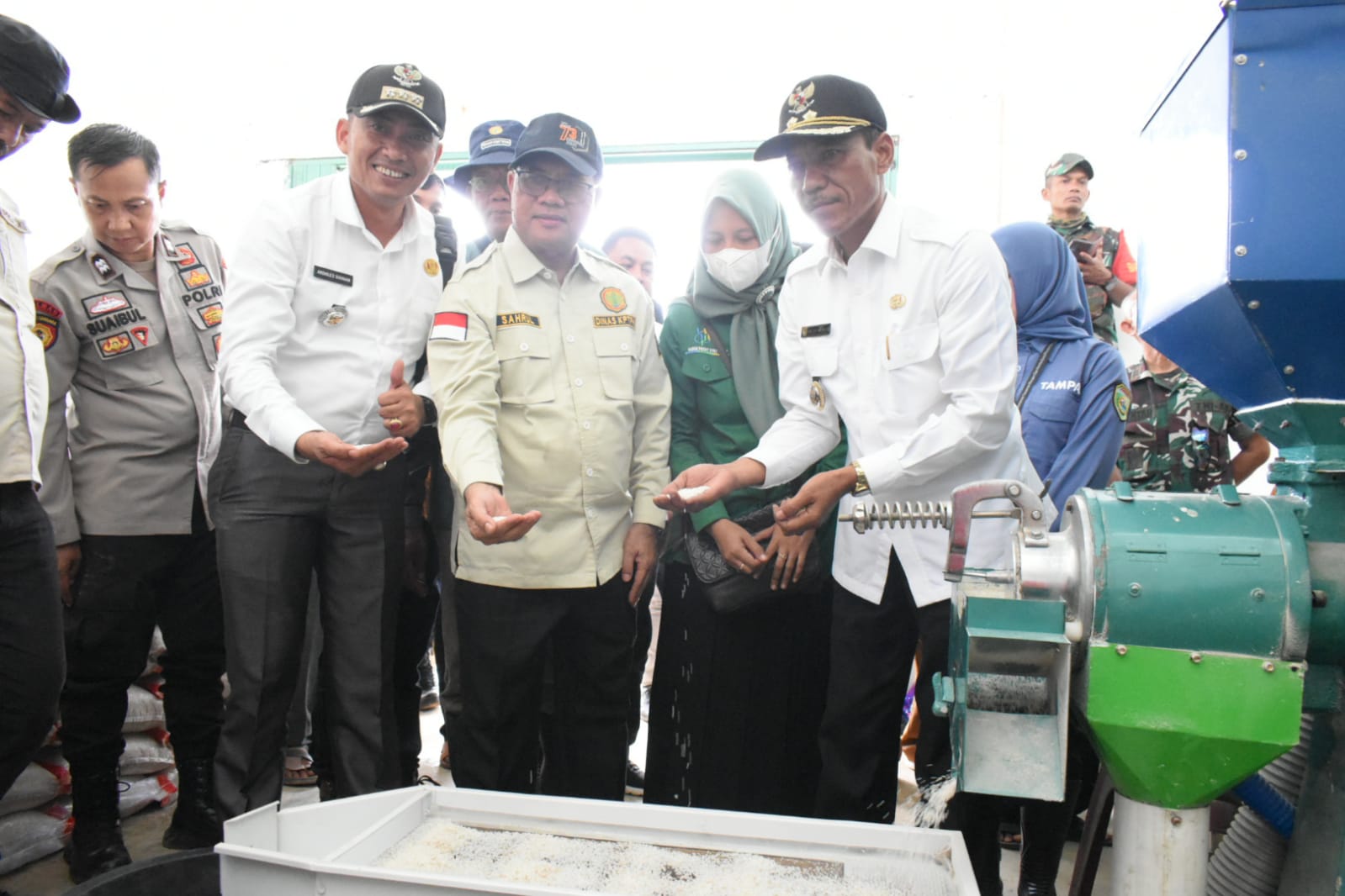 Tak Cuma Jual Gabah, Petani Air Sugihan Kini Produksi Beras Sendiri