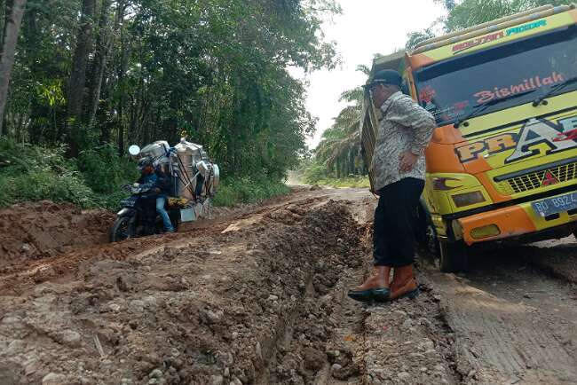 Bupati Ingatkan Camat Harus Turun ke Masyarakat