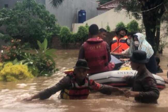 Serang Darurat Banjir, Warga Dihimbau Tidak Pulang ke Rumah Dulu