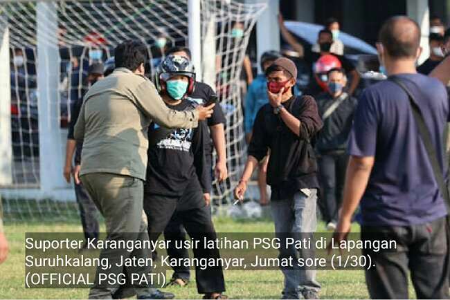 Suporter Karanganyar Bubarkan Latihan PSG Pati, Ada Apa Kang?