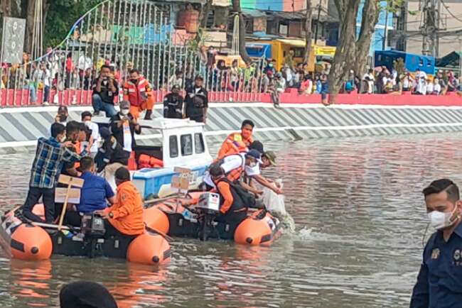 Tabur Benih Ikan di Sekanak Lambidaro, Ini Pesan HD