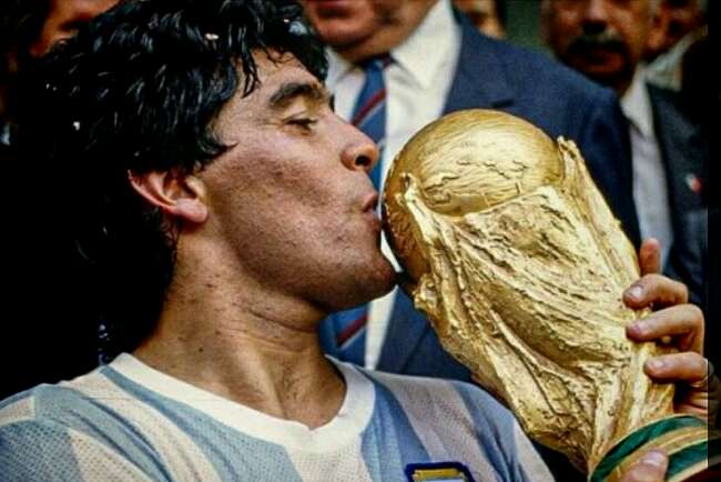 Keluarga Protes, Jersey Maradona ‘Hand of God’ Piala Dunia 1986 Dijual