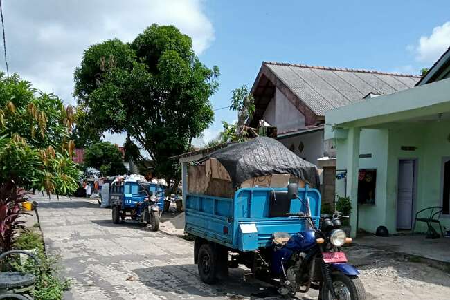 DLH OKI Himbau Warga Pilah Sampah Sebelum Dibuang