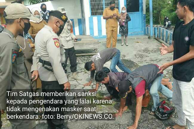 Tak Kenakan Masker Pengendara Di Oku Ini Kena Sanksi Push Up