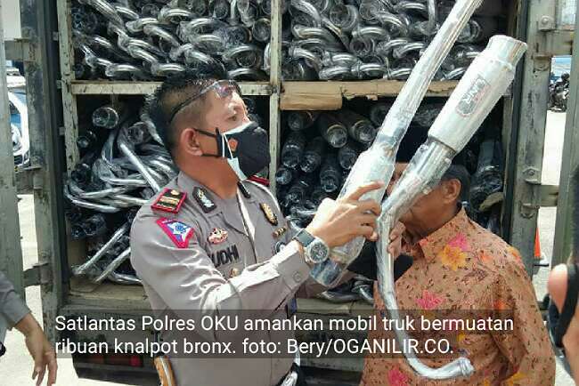 Satlantas OKU Amankan Mobil Box Bermuatan Ribuan Knalpot Bronx