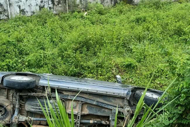 Mobil Terjun Bebas di Jalan Lintas Kayuagung,  Korban Selamat!