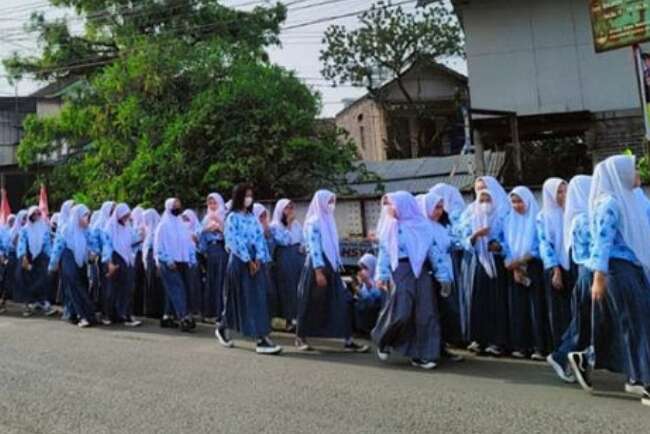 Ribuan Siswa Ikuti Prosesi Pemakaman Eril