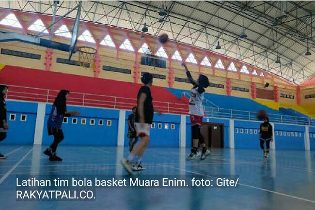 Tim Basket Muara Enim Intensifkan Latihan Jelang Porprov OKU Raya